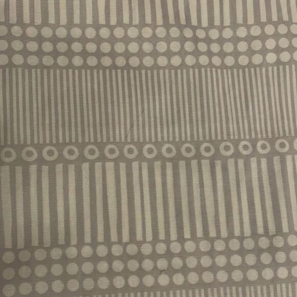 Michelle McDowell Gray Top Blouse Womens Medium Geometric Lightweight - Picture 9 of 10